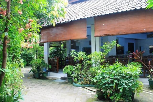 Hotel Seno Yogyakarta Bagian luar foto